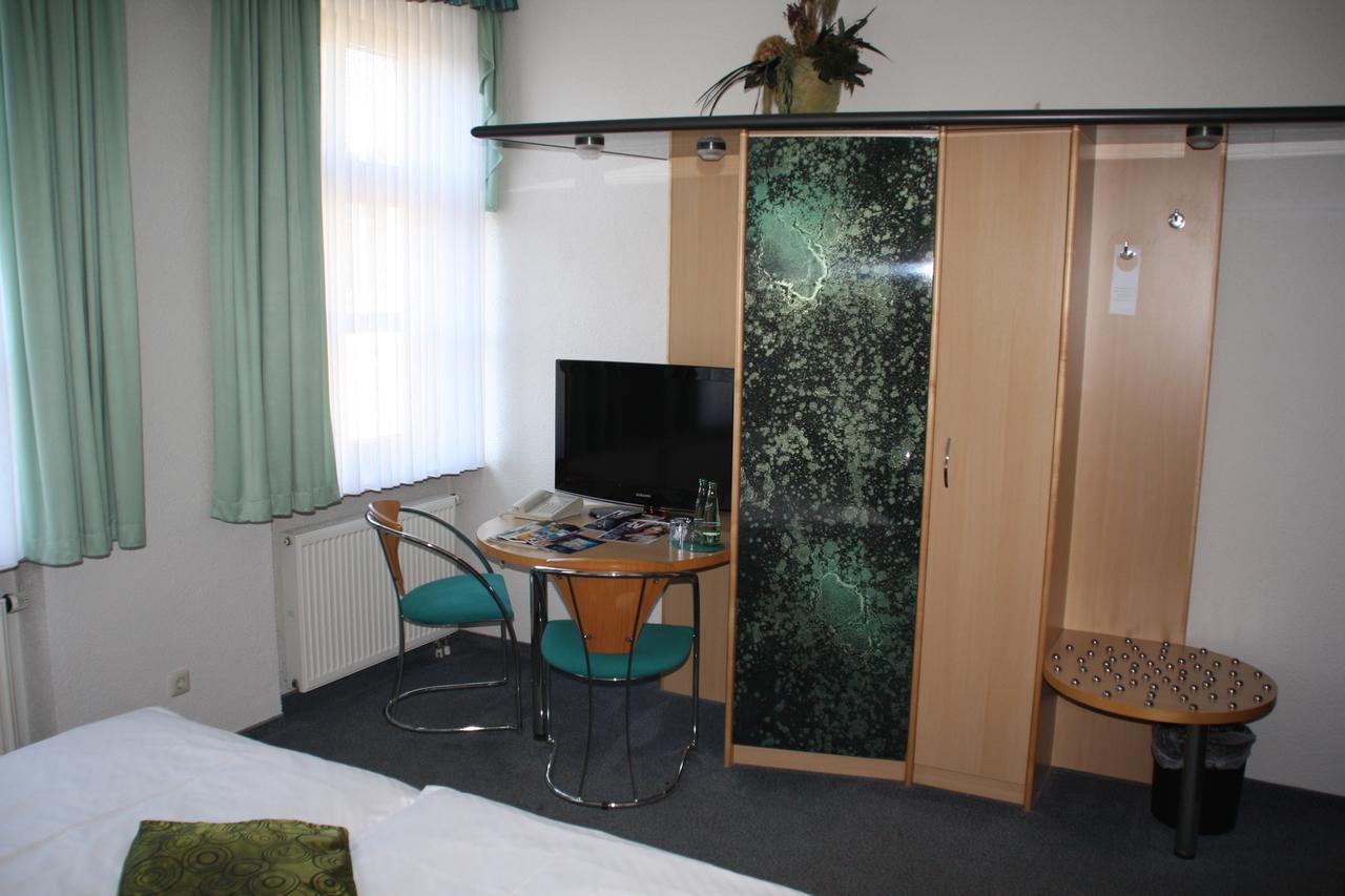 City-Hotel プラウエン エクステリア 写真